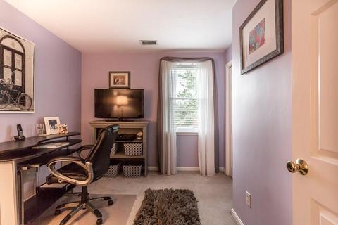 22 Arrowhead Ln, Raynham, MA 02767 photo 13