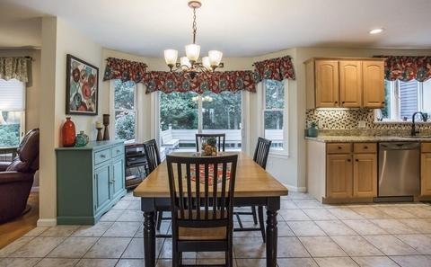 22 Arrowhead Ln, Raynham, MA 02767 photo 6