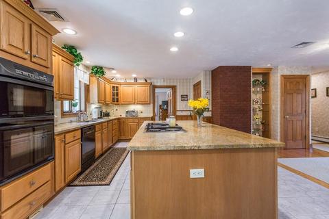 105 High Ridge Dr, Raynham, MA 02767 photo 7
