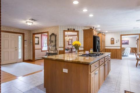 105 High Ridge Dr, Raynham, MA 02767 photo 9
