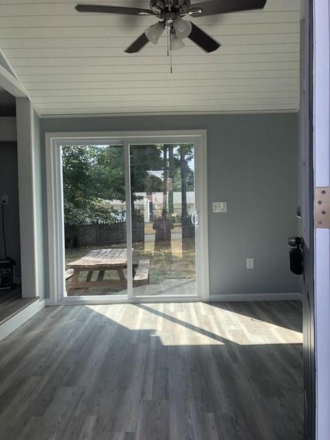 28 Drury St, Springfield, MA 01129 photo 5