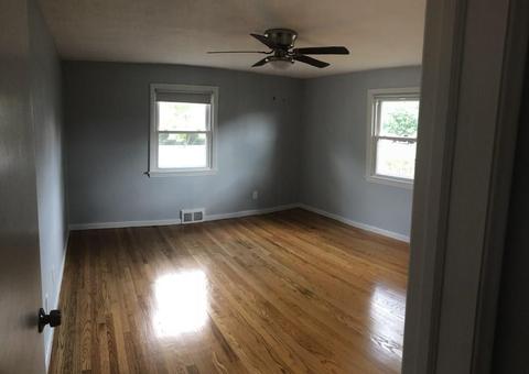 28 Drury St, Springfield, MA 01129 photo 7