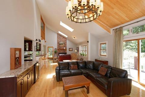 93 Bates St, Mendon, MA 01756 photo 16