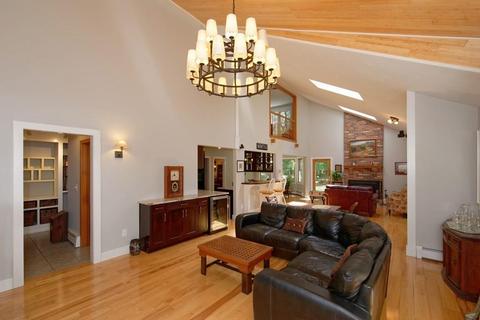 93 Bates St, Mendon, MA 01756 photo 17