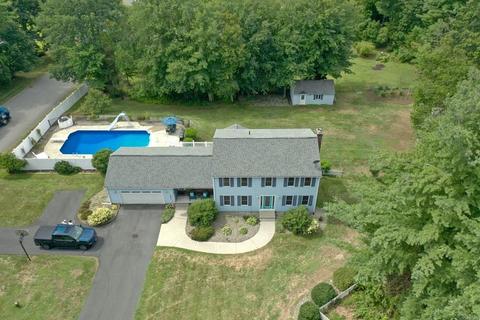 237 Thompson St, Palmer, MA 01069 photo 1