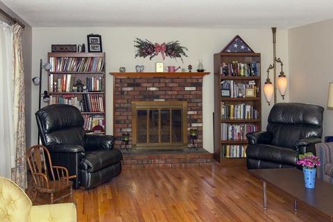 70 Labelle Dr, Chicopee, MA 01020 photo 5