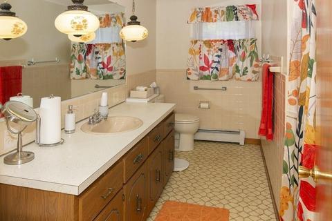 70 Labelle Dr, Chicopee, MA 01020 photo 12