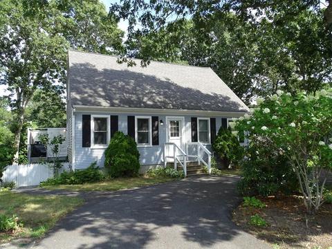 38 Pine Grove Ave, Barnstable, MA 02601 photo 1