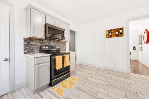 35 Trillium St, Springfield, MA 01108 photo 12