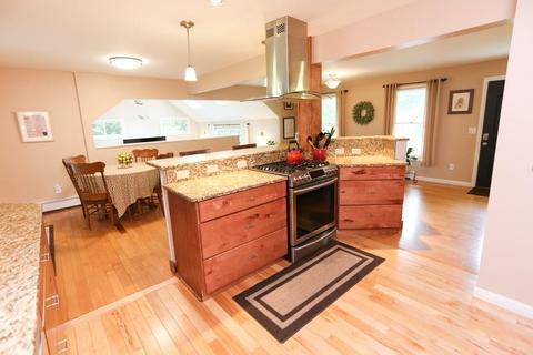 32 Pine Hill Rd, Easthampton, MA 01027 photo 10