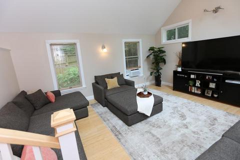 32 Pine Hill Rd, Easthampton, MA 01027 photo 5
