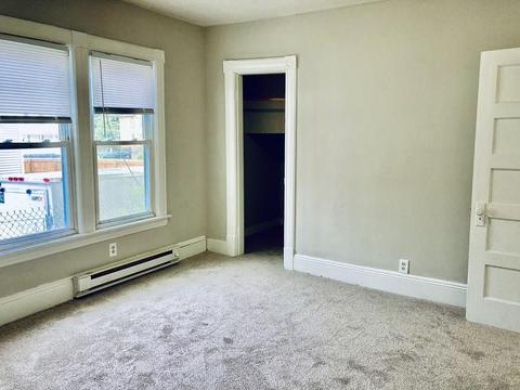 9 Massasoit Pl, Springfield, MA 01107 photo 6