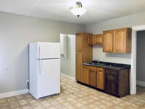 9 Massasoit Pl, Springfield, MA 01107 photo 11