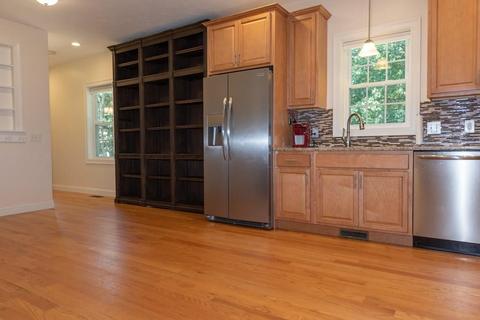 3 Lakeside Ave, Webster, MA 01570 photo 7