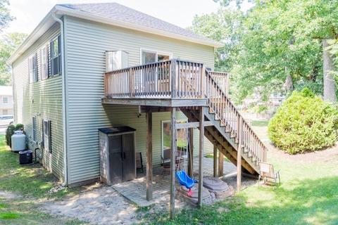 3 Lakeside Ave, Webster, MA 01570 photo 2
