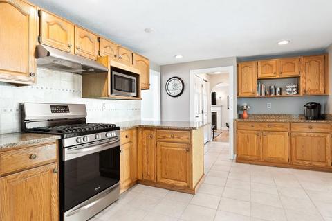 311 Maple St, Danvers, MA 01923 photo 7