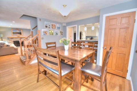 9 Edith Ave, Woburn, MA 01801 photo 14