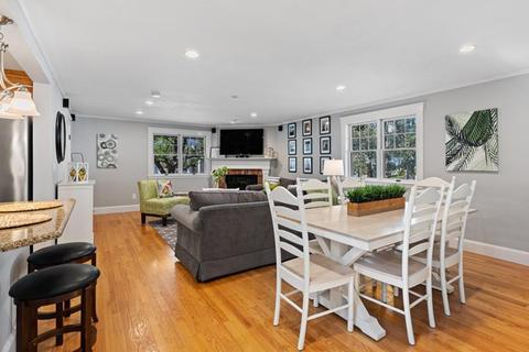 10 King St, Reading, MA 01867 photo 11