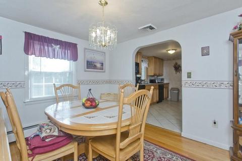 17 Arthur St, Springfield, MA 01104 photo 11