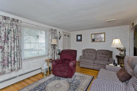 17 Arthur St, Springfield, MA 01104 photo 8