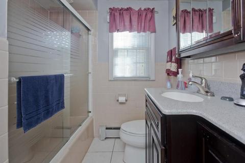 17 Arthur St, Springfield, MA 01104 photo 25
