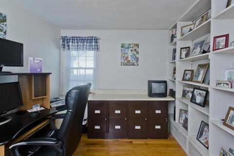 17 Arthur St, Springfield, MA 01104 photo 31
