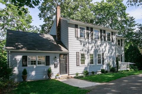 103 County Rd, Reading, MA 01867 photo 1
