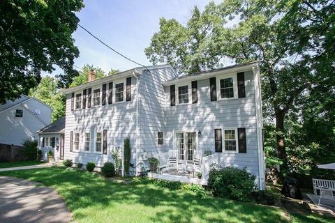 103 County Rd, Reading, MA 01867 photo 2