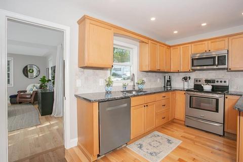 103 County Rd, Reading, MA 01867 photo 24