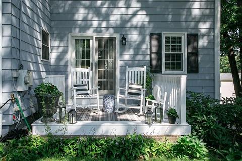 103 County Rd, Reading, MA 01867 photo 3