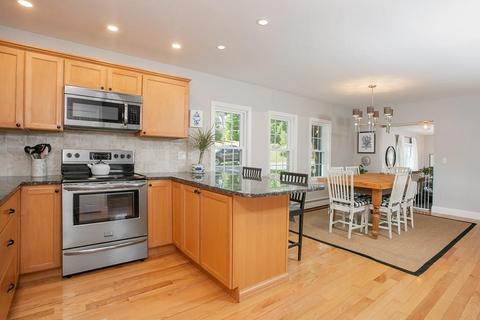 103 County Rd, Reading, MA 01867 photo 26