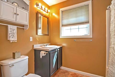 129 Wilson Rd, Fall River, MA 02720 photo 22