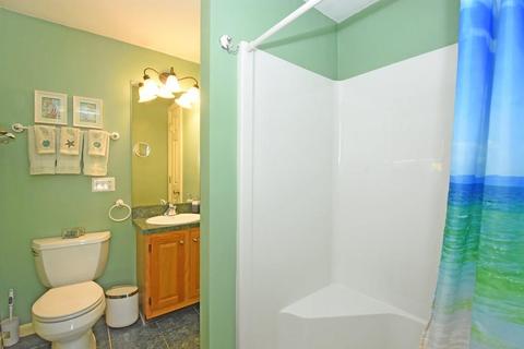 15 Dunkirk Ave, Worcester, MA 01604 photo 13