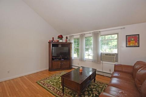 15 Dunkirk Ave, Worcester, MA 01604 photo 10
