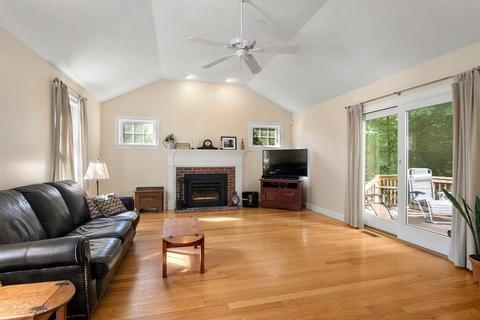 2 Thayer Rd, Mendon, MA 01756 photo 13