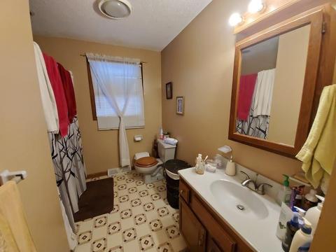 64 Reney St, Fall River, MA 02723 photo 8