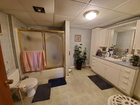 64 Reney St, Fall River, MA 02723 photo 11