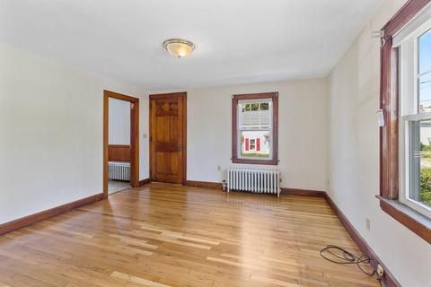 4 Glancy Ln, Dedham, MA 02026 photo 6