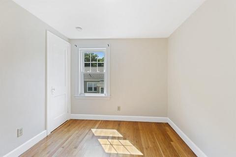 4 Glancy Ln, Dedham, MA 02026 photo 19