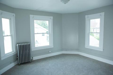 37 Dresden St, Springfield, MA 01109 photo 24