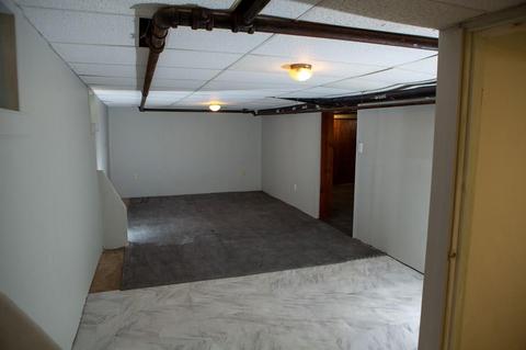 37 Dresden St, Springfield, MA 01109 photo 33