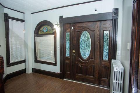 37 Dresden St, Springfield, MA 01109 photo 17