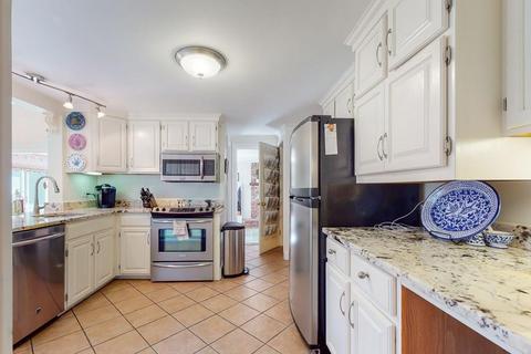 8 Pilgrim Rd, Hingham, MA 02043 photo 11