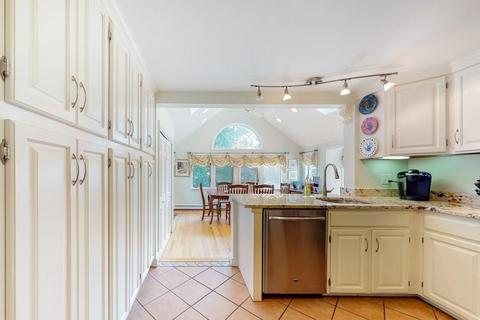 8 Pilgrim Rd, Hingham, MA 02043 photo 14