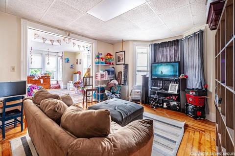 56 W Park Pl, Woonsocket, RI 02895 photo 18