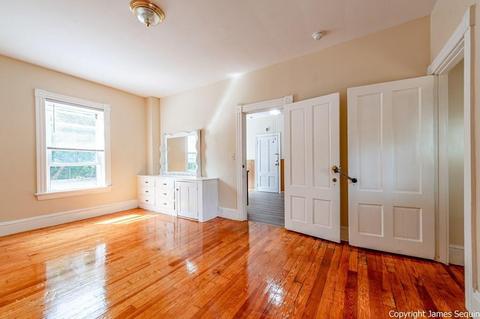 56 W Park Pl, Woonsocket, RI 02895 photo 8