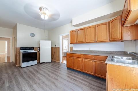 56 W Park Pl, Woonsocket, RI 02895 photo 10