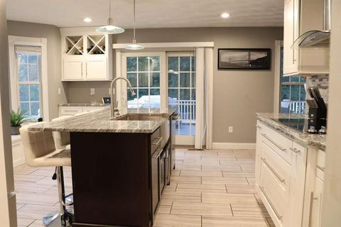 7 Redgate Rd, Attleboro, MA 02703 photo 3