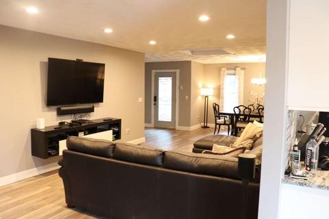 7 Redgate Rd, Attleboro, MA 02703 photo 8