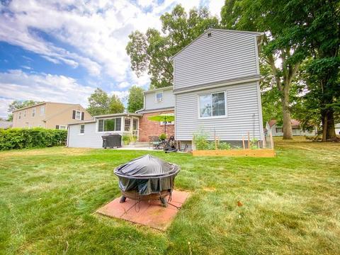 60 Old Brook Rd, Springfield, MA 01118 photo 41